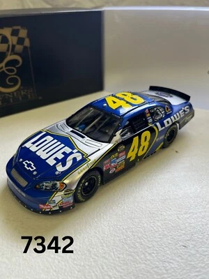 Jimmie Johnson No48 Lowe's 2007 Monte Carlo SS 395/2,007 - Изображение 1 из 4