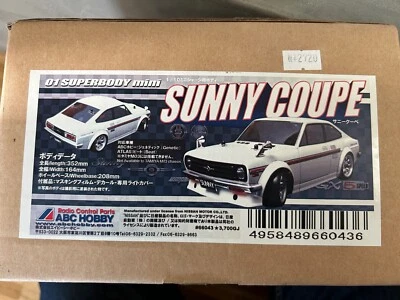 ABC-Hobby 66043 1/10m Nissan Sunny Coupe B110 1970 - Immagine 1 di 4