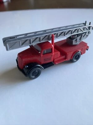Wiking HO 1/87 Opel Blitz Fire Ladder Truck -"Freiwillige Feuerwehr" - Image 1 of 4