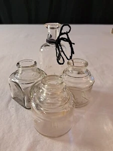 Set Of 4 Vintage Collectable Little Bottles - Picture 1 of 8