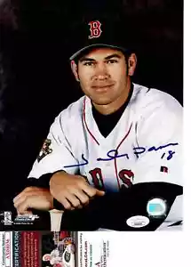 Boston Red Sox's Johnny Damon autographed 8x10 posed photo JSA Certified - Picture 1 of 1
