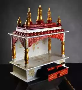 Templo de Madera Blanco y Rojo Puja Mandir Pooja Soporte para Hogar y Oficina Pared Mandir. - Imagen 1 de 6