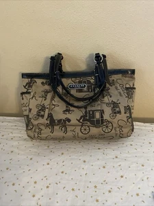 Coach Gallery Horse &Carriage East West Beige Black Shoulder Bag F15144 - Picture 1 of 13
