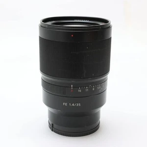 SONY Distagon T* FE 35mm F/1.4 ZA SEL35F14Z (for SONY E mount) #329 - Picture 1 of 12