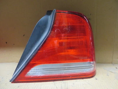 LUZ TRASERA DERECHA PASAJERO SUZUKI VERONA 04 05 06 2004 2005 2006 OEM Foto 1 de 4