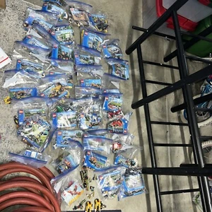 Huge Lego City Lot Sets 90% Complete Helicopter Firetruck Chima Star Wars Read - Picture 1 of 17