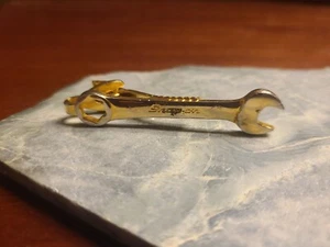 Rare Vintage SNAP-ON Tie Clip Gold Wrench - Picture 1 of 4