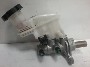 Cilindro de freno maestro Kia Sportage 2010-2016 (2,0 L 4 cilindros) - Imagen 1 de 7