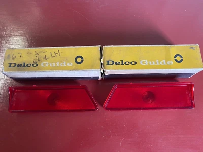 1962 PONTIAC BONNEVILLE STAR CHIEF LOWER TAIL LIGHT LENS RIGHT LEFT NOS GM - Image 1 of 4