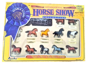 Stable Stars International Horse Show Mini Breyer Kleinpferd Stablemate Set MIB - Bild 1 von 9