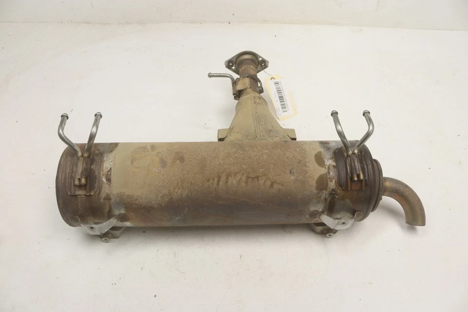 Honda Pioneer 1000-5 Deluxe 20 Muffler 18310-HL4-F00 51428 Foto 1 de 4