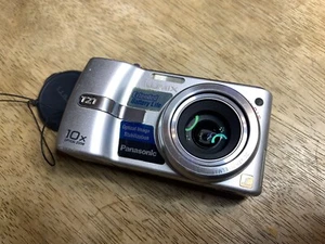 Panasonic Lumix DMC-TZ1 5MP Silver Digital Camera Tested Working NO CHARGER - Picture 1 of 20