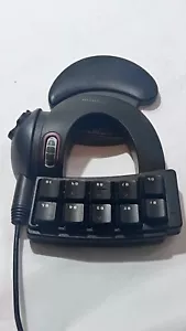 Belkin Nostromo N50 Speedpad 10 Button Gaming Keypad - Picture 1 of 2