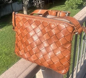 Vilenca Holland genuine leather Woven Crossbody Hobo Brown Cognac - Picture 1 of 7