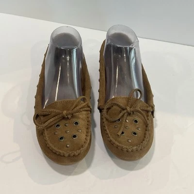Minnetonka US7 Studded Moccasins Suede Leather Boho Casual Driving Comfort 69493 - Image 1 of 4
