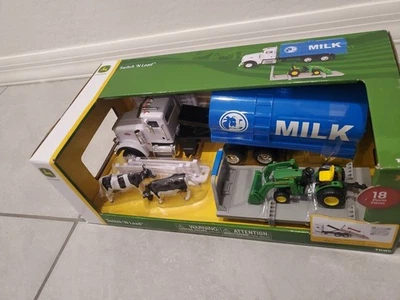 Tomy John Deere Switch N Load 18-Piece Playset, 1/32 Scale - Image 1 of 4