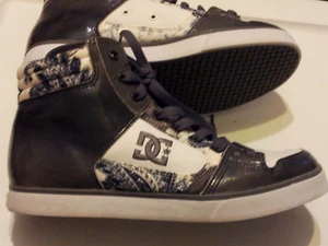 DC Shoes Manteca Zapato de Monopatín Delgado 301260 Para Mujer Talla 9 Gris/Blanco/Paisley - Imagen 1 de 14