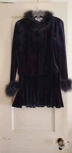 3 piece Velvet suit - Picture 1 of 9