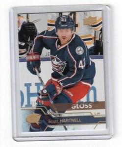 2016-17 UD Series 1 High Gloss Base Card # 58 Scott Hartnell Blue Jackets 09/10