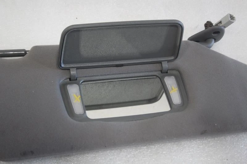 Acura Cl 2003 pasajero derecho parasol gris Foto 1 de 4