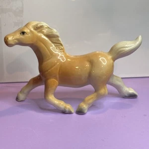 Vintage Porzellan Keramik Palomino zart tänzelndes Pferd Figur 4" x 6" - Bild 1 von 5