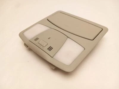 LUZ DOMO TECHO DELANTERO PARA NISSAN QUEST 2011-2017 Foto 1 de 4