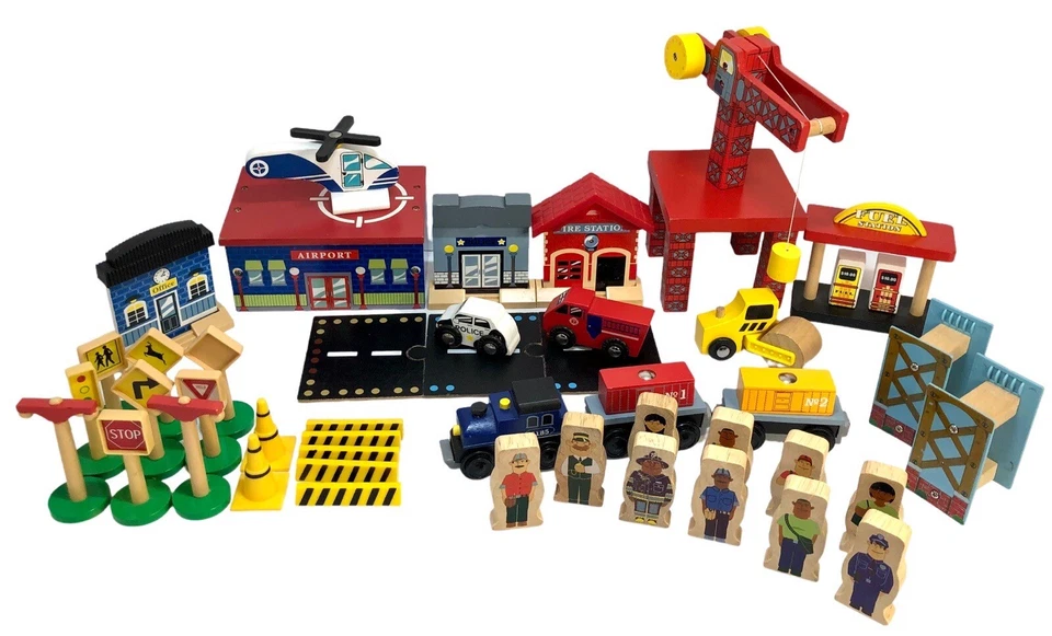 Игровой набор Kidkraft Train and Town запчасти Orbrium Brio Thomas 55 плюс лот товаров - Изображение 1 из 4