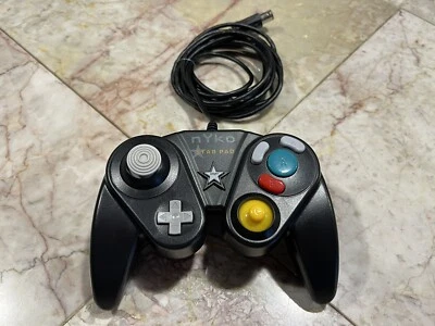Black Nyko Star Pad Controller for Nintendo GameCube Or Wii - Cleaned & Tested - Image 1 of 4