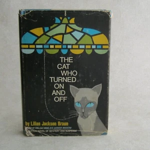 The Cat Who Turned On and Off 1st Edition by Lilian Jackson Braun 1968 w Jacket - Picture 1 of 8
