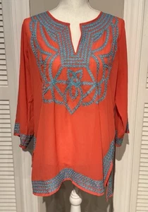 Blusa túnica ligera bordada de gasa coral Gretchen Scott grande - Imagen 1 de 10