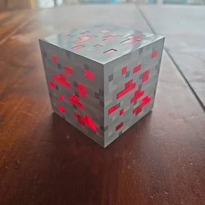 Minecraft Redstone Red 3" Block Light Up Cube Touch Night Light Think Geek 2012 - Picture 1 of 2