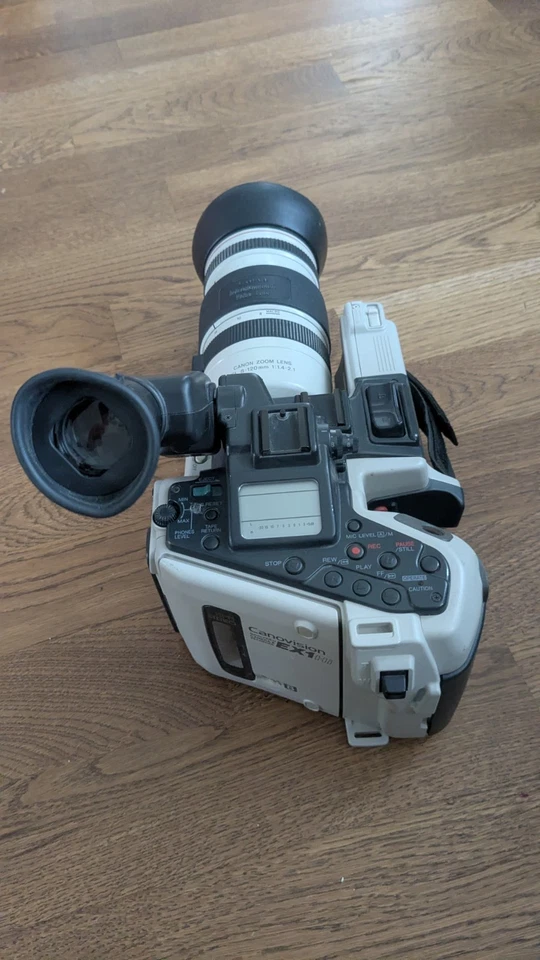 Canon Canovision EX1 HI8 8mm Video Camera. - Image 1 of 3