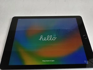 Apple iPad 5th Gen A1823 32 GB iOS 16.7.11 ( Wi-Fi + 4G ) Unlocked - Picture 1 of 6