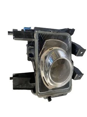 Holden Astra AH Fog light for  09/2004-12/2007-Right Hand front FOG LAMP OEM - image 1 of 4