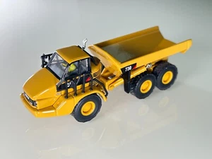 1/87 DM Caterpillar Cat 730 Articulated Truck Diecast Model #85130 - Picture 1 of 8
