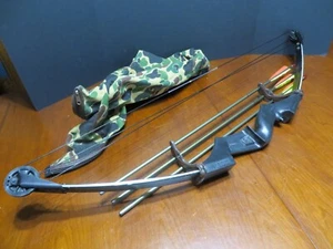 L 30" Vintage Indian Woodsman Compound Bow w/Arrows & Holder Soft Case 50lb draw - Picture 1 of 13