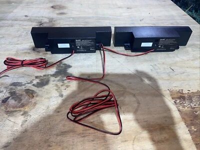 Par de altavoces de pantalla trasera NEC SP-RM2L para señalización digital Foto 1 de 4