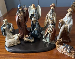 Kirklands Home Woodland Collection 11 piece Nativity Set, Glazed Ceramic - Picture 1 of 15
