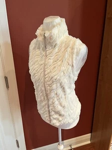 Faux Fur Vest Ladies Small - Picture 1 of 4