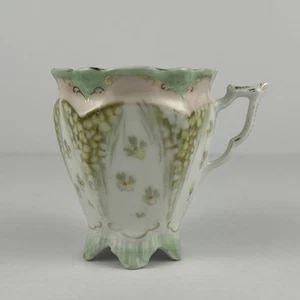 Taza Demitasse de porcelana ANTQ Weimar Alemania pintada a mano floral con patas festoneadas - Imagen 1 de 10