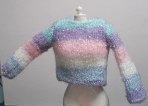 Barbie Doll Fashion Avenue 12163 2001 suéter a rayas pastel brillo-azul rosa - Imagen 1 de 1