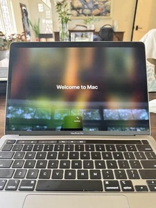 Apple MacBook Pro 13.3" (256GB SSD, M2, 8GB) Laptop - Silver - MNEP3LL/A (June, - Afbeelding 1 van 6