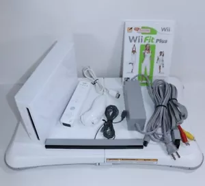 NINTENDO WII FIT PLUS CONSOLE SYSTEM BUNDLE BALANCE BOARD GENUINE CONTROLLERS - Picture 1 of 7