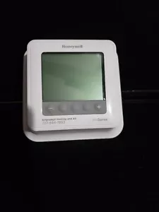 Honeywell T6 Pro TH6210U2001 Home Pro Series Programmable Thermostat Tested - Picture 1 of 4
