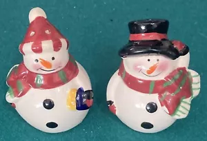 Vintage Mr & Mrs Snowman Salt & Pepper Shakers Size 3.5x2.5in In Great Condition - Picture 1 of 4