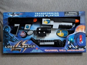 1997 Trendmasters Lost in Space Transforming Space Toy Blaster Unused Boxed - Picture 1 of 5