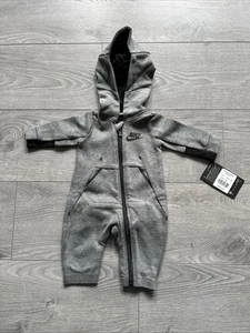 Nike Baby Tech Fleece Coverall - Grey - 0-3 Months BNWT - Picture 1 of 16