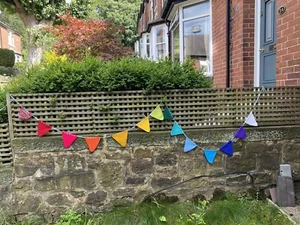 Bunting Handmade Knitted Rainbow Party - Picture 1 of 8