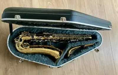 Saxofón alto Martin 'Indiana Deluxe' con estuche rígido Hiscox. Foto 1 de 4