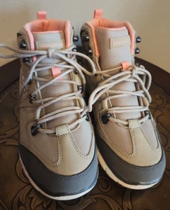 Skechers Relaxed Fit Trego hiking Camping Boots Pink Water Repel Size 5.5 - Picture 1 of 10